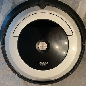 Roomba iRobot vacuum. Purchase in 2018.